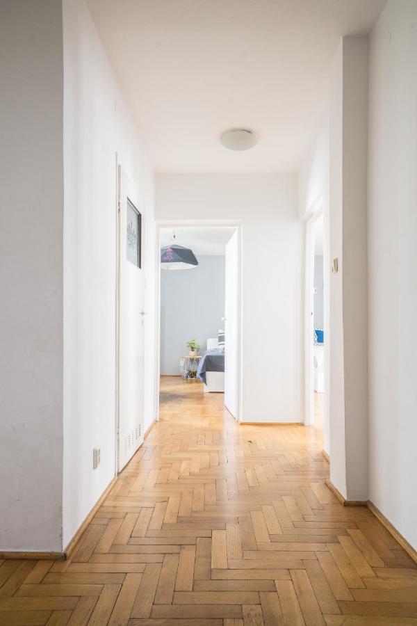 Oomph Warsaw Central 3-Bedroom Flat Εξωτερικό φωτογραφία